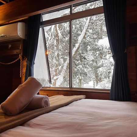 Sneaky Peaks Hotel Hakuba Eksteriør billede