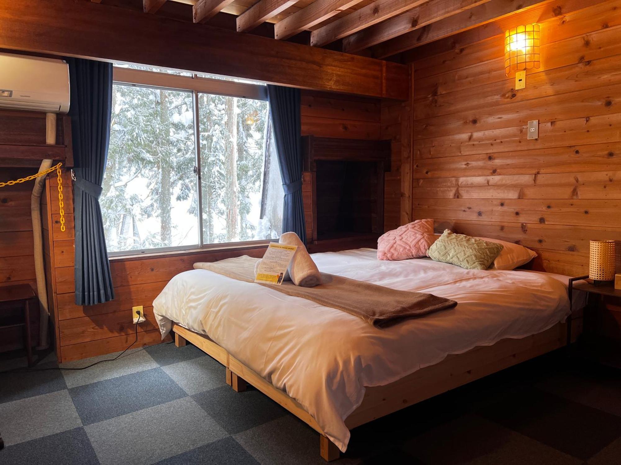 Sneaky Peaks Hotel Hakuba Eksteriør billede